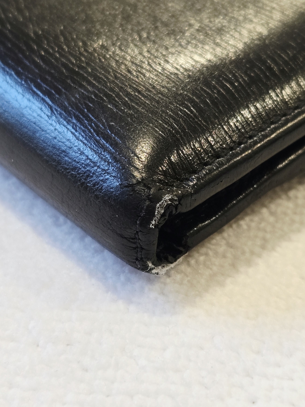 Gucci Black Leather Wallet with Silver G Buckle With Box - Picture 5 of 16